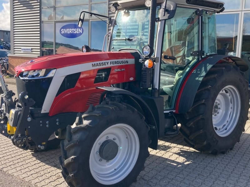 Traktor of the type Massey Ferguson 3AL.95 Frontlift og PTO, Gebrauchtmaschine in Roskilde (Picture 1)