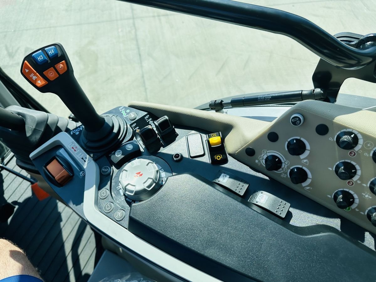 Traktor типа Massey Ferguson 3FR.95, Neumaschine в Hohenruppersdorf (Фотография 20)