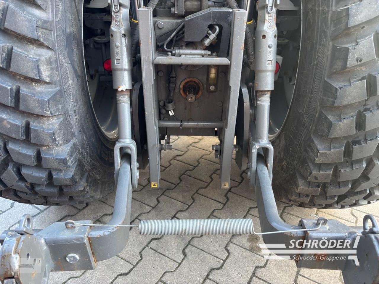 Traktor типа Massey Ferguson 3SP.85 CAB EFFICIENT, Neumaschine в Wildeshausen (Фотография 5)