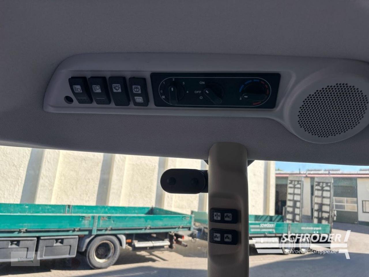 Traktor типа Massey Ferguson 3SP.85 CAB EFFICIENT, Neumaschine в Wildeshausen (Фотография 12)