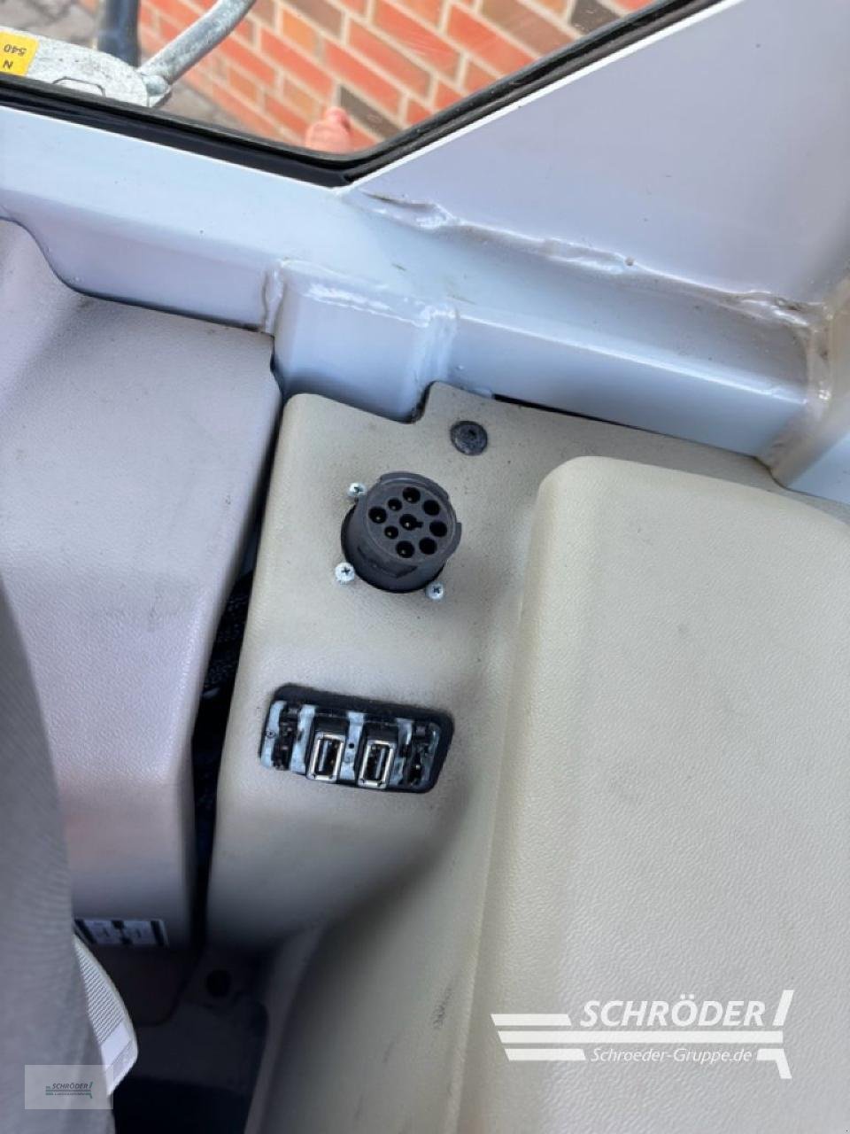 Traktor типа Massey Ferguson 3SP.85 CAB EFFICIENT, Neumaschine в Wildeshausen (Фотография 14)