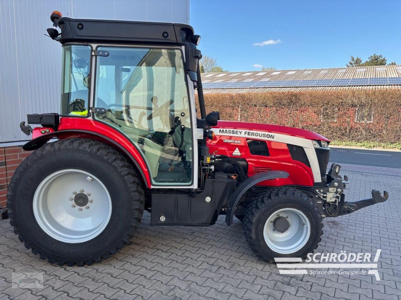 Traktor типа Massey Ferguson 3SP.85 CAB EFFICIENT, Neumaschine в Wildeshausen (Фотография 21)