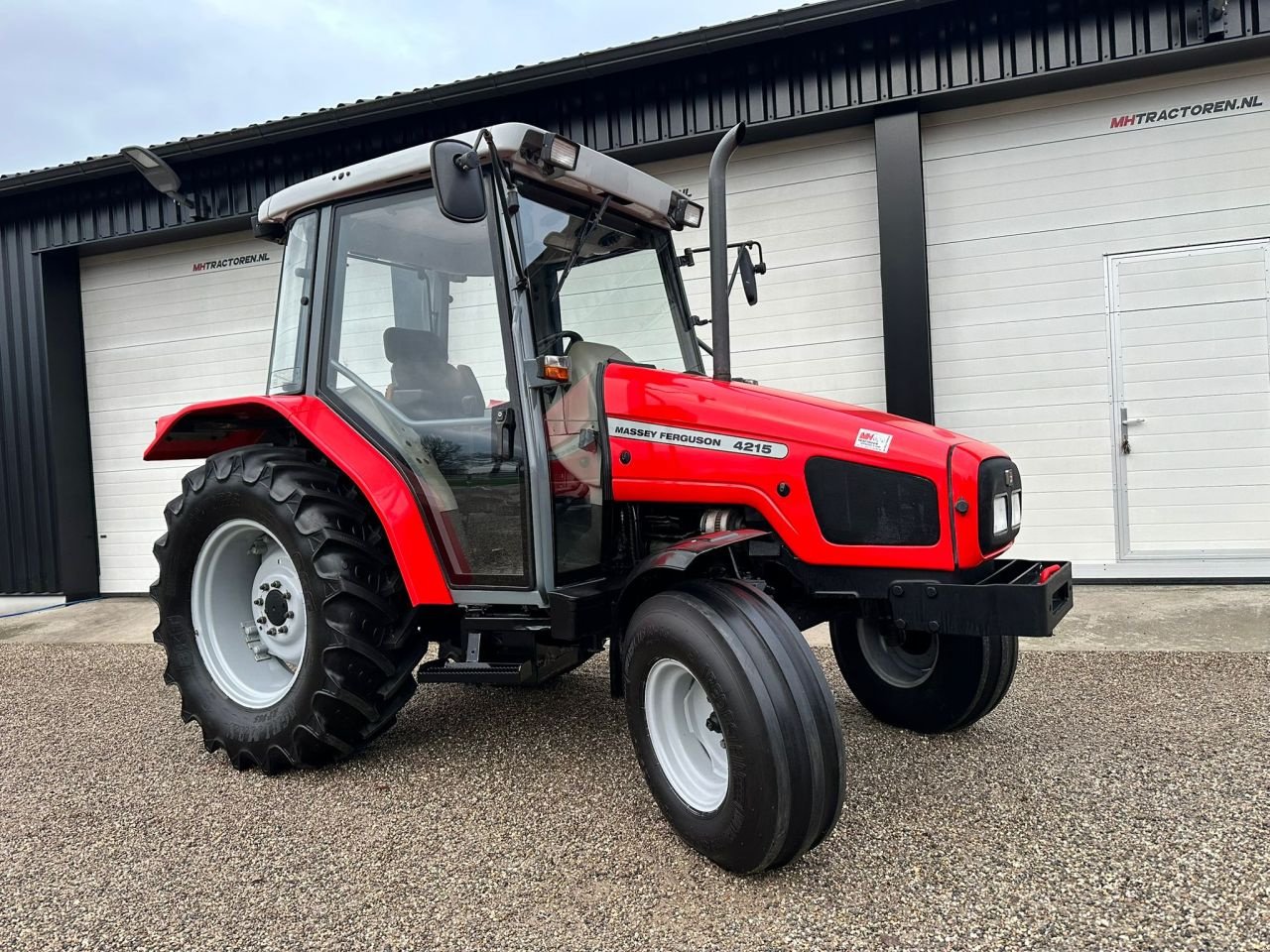 Traktor del tipo Massey Ferguson 4215, Gebrauchtmaschine In Linde (dr) (Immagine 1)