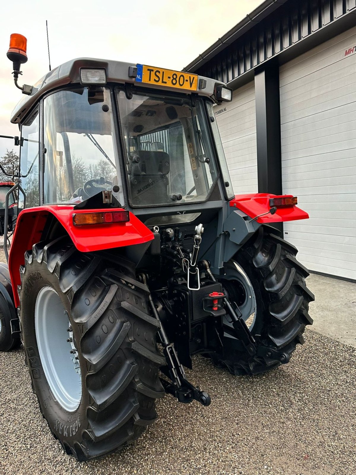 Traktor del tipo Massey Ferguson 4215, Gebrauchtmaschine In Linde (dr) (Immagine 4)
