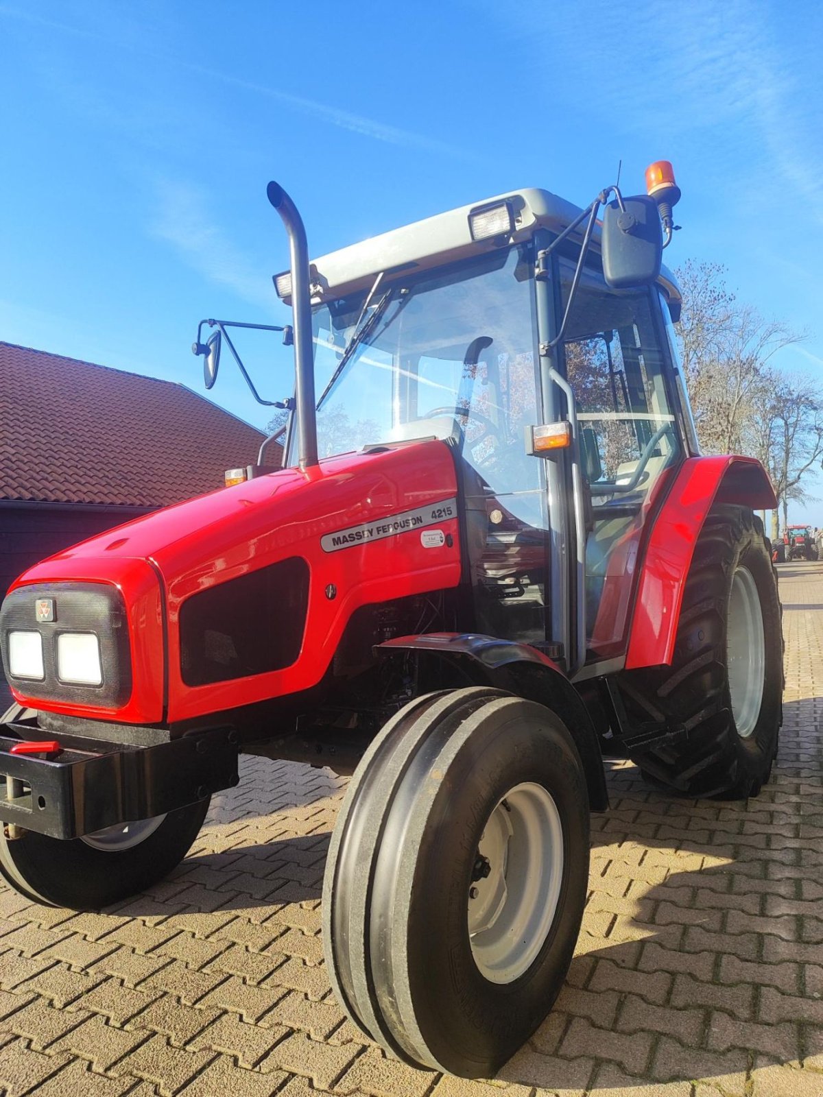 Traktor typu Massey Ferguson 4215, Gebrauchtmaschine v Rouveen (Obrázek 2)