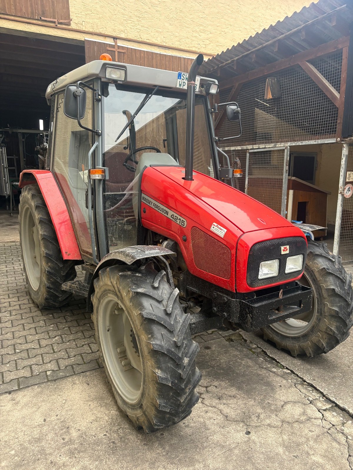 Traktor tipa Massey Ferguson 4215, Gebrauchtmaschine u Stammheim (Slika 3)