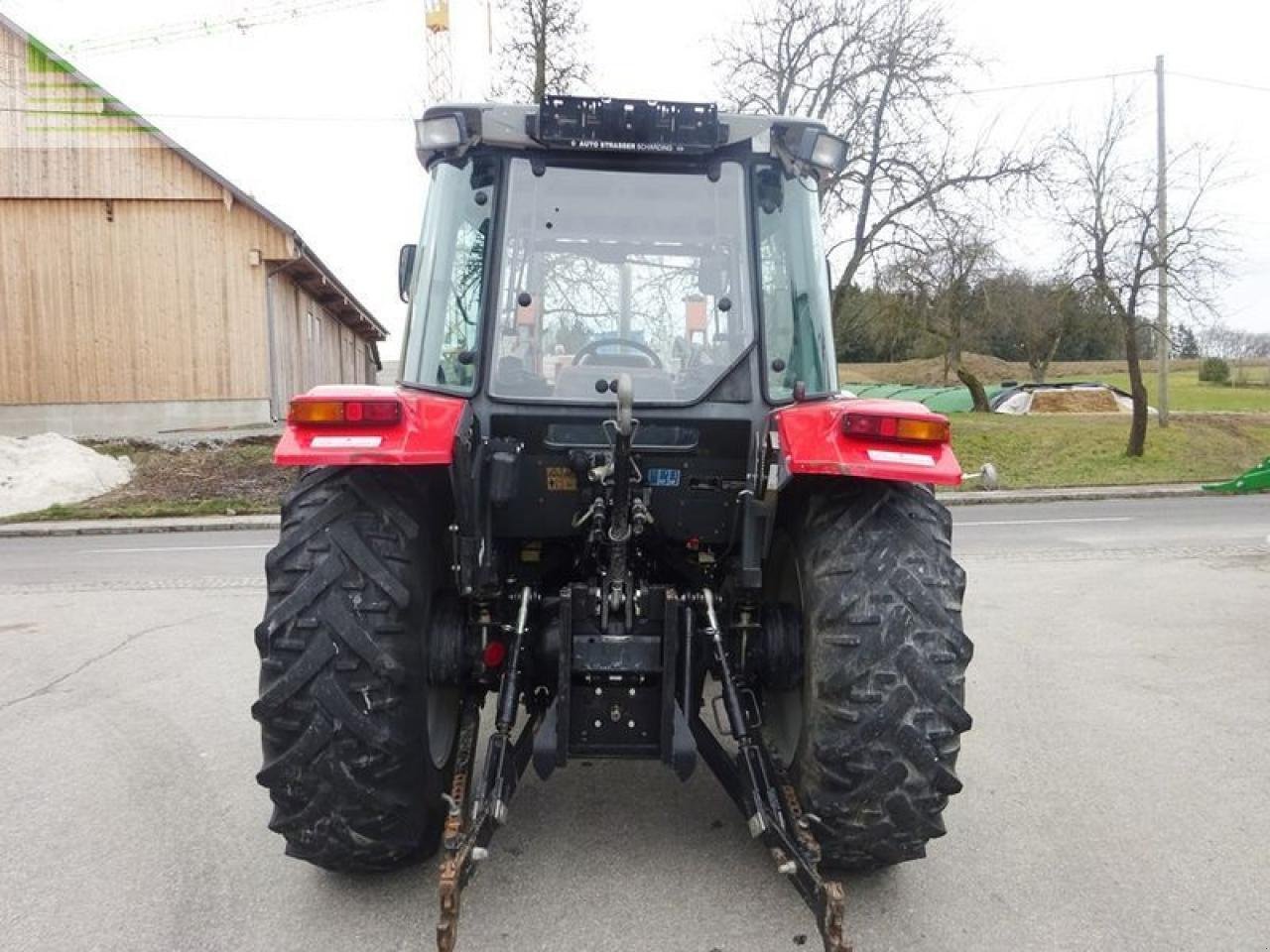 Traktor des Typs Massey Ferguson 4225-4 lp, Gebrauchtmaschine in SANKT MARIENKIRCHEN BEI SCHÄRDING (Bild 5)