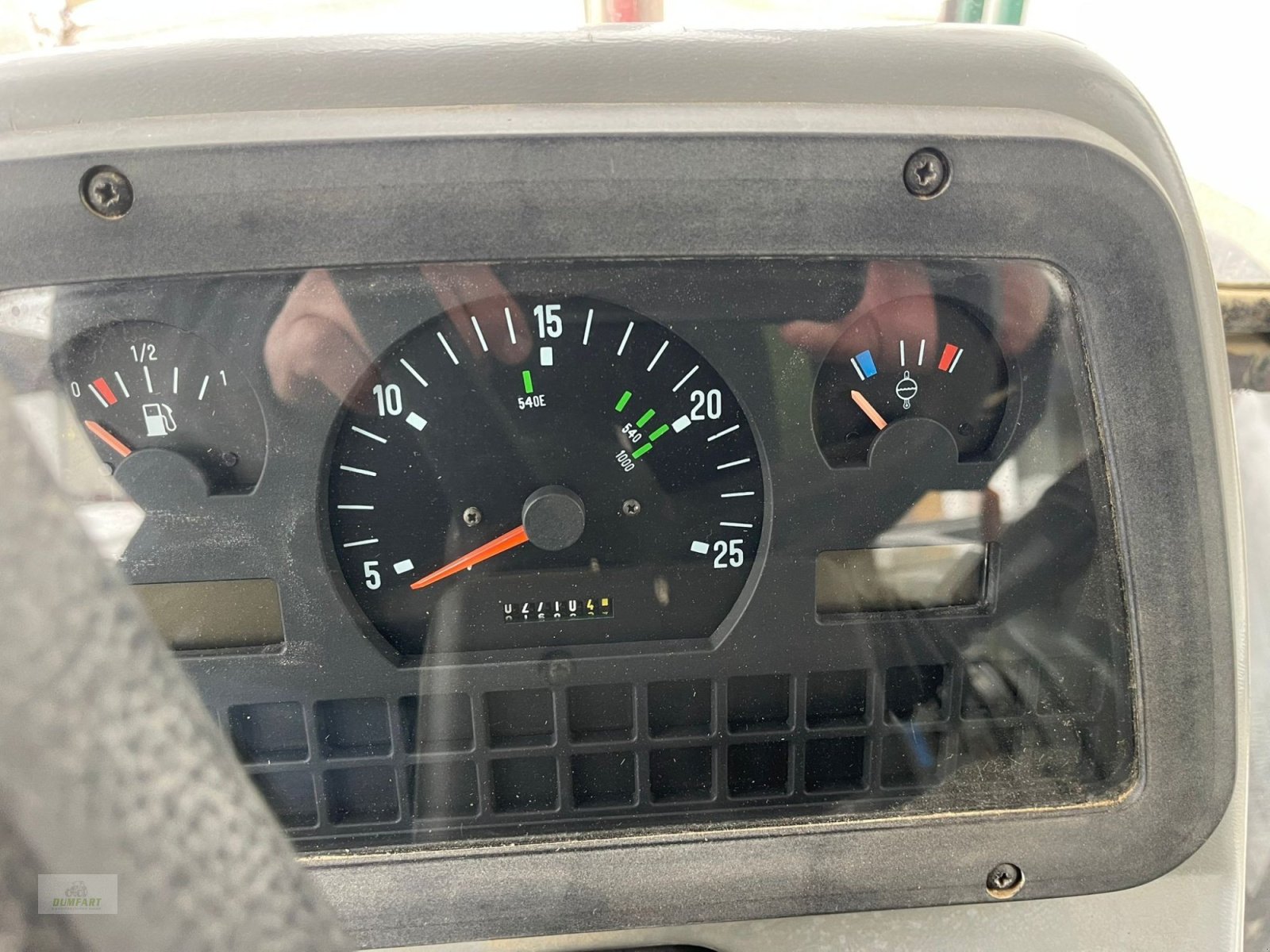 Traktor типа Massey Ferguson 4225-4, Gebrauchtmaschine в Bad Leonfelden (Фотография 7)