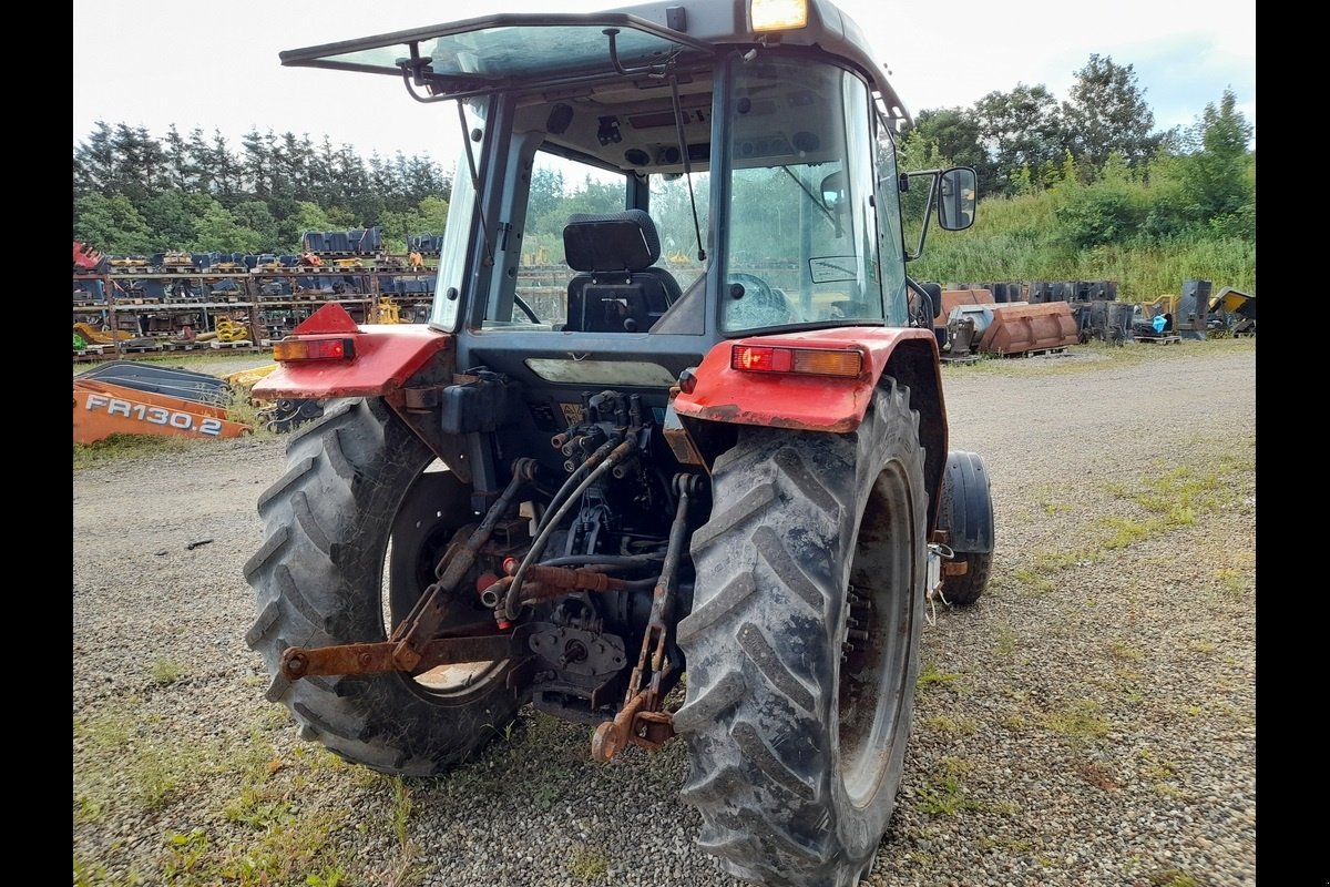 Traktor des Typs Massey Ferguson 4225, Gebrauchtmaschine in Viborg (Bild 3)