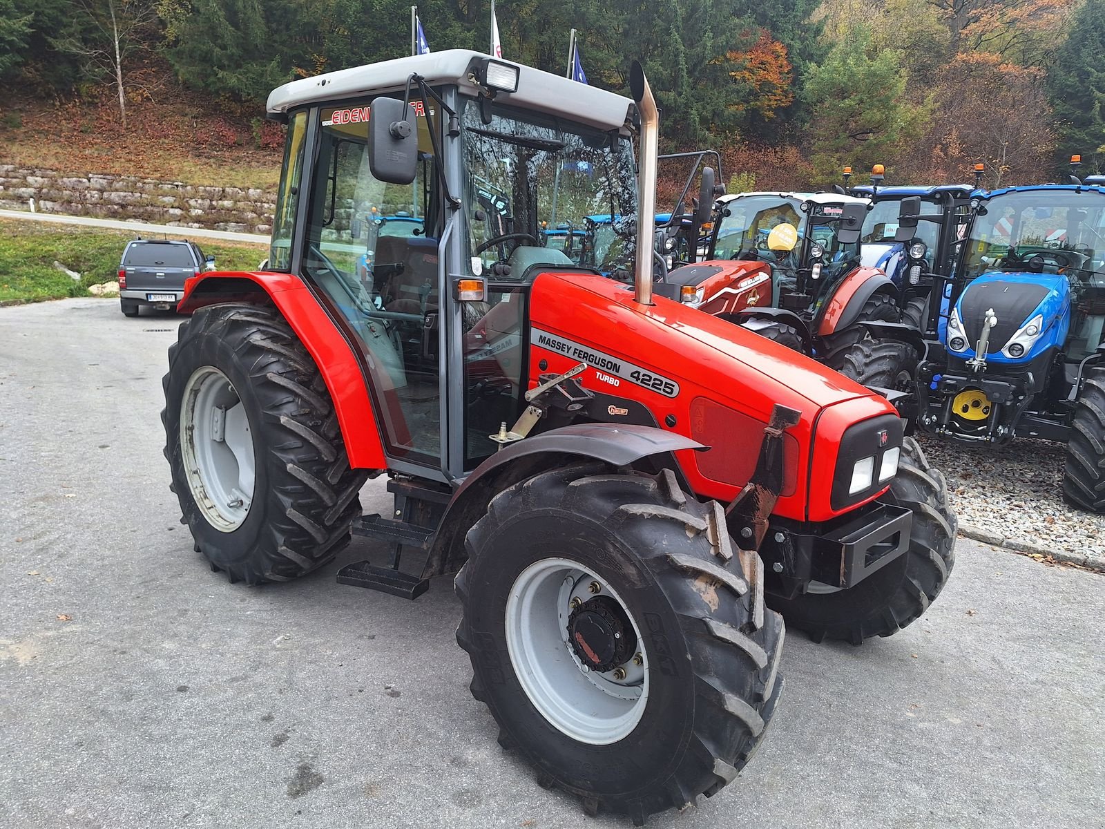 Traktor tipa Massey Ferguson 4225, Gebrauchtmaschine u Burgkirchen (Slika 3)