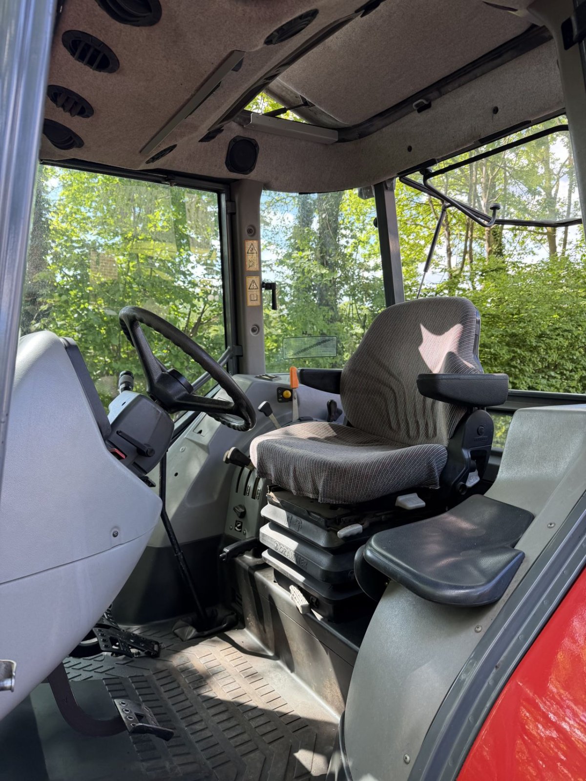 Traktor typu Massey Ferguson 4225, Gebrauchtmaschine w Rossum (Zdjęcie 8)
