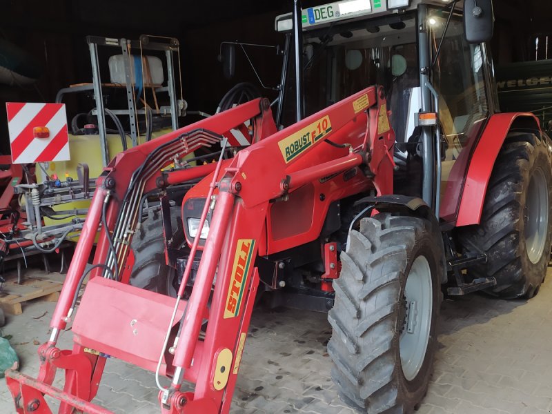 Traktor van het type Massey Ferguson 4225, Gebrauchtmaschine in Hengersberg (Foto 1)