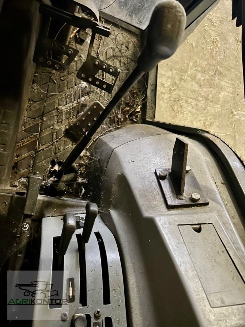 Traktor of the type Massey Ferguson 4235 A, Gebrauchtmaschine in Liebenwalde (Picture 8)