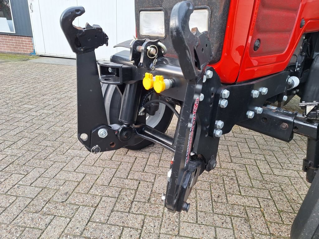 Traktor typu Massey Ferguson 4235, Gebrauchtmaschine v MARIENHEEM (Obrázek 4)