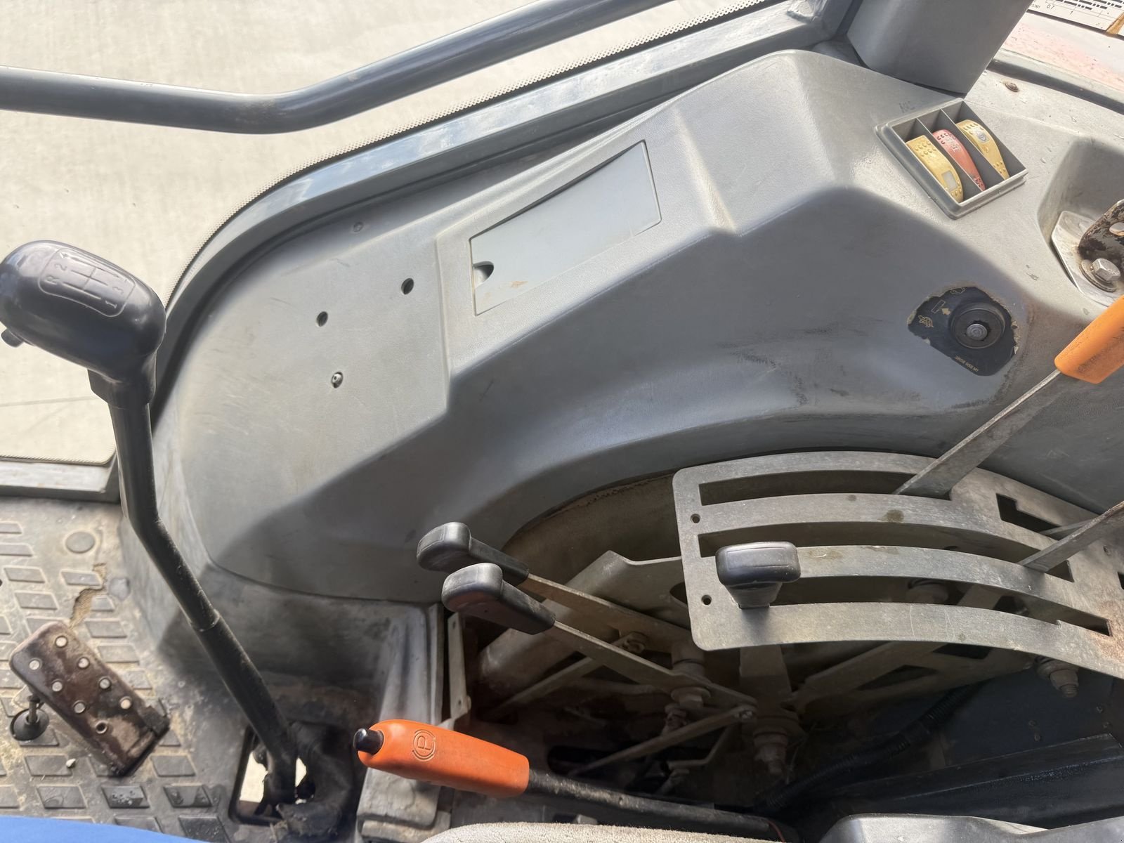 Traktor des Typs Massey Ferguson 4245-4 KL, Gebrauchtmaschine in Hohenruppersdorf (Bild 21)