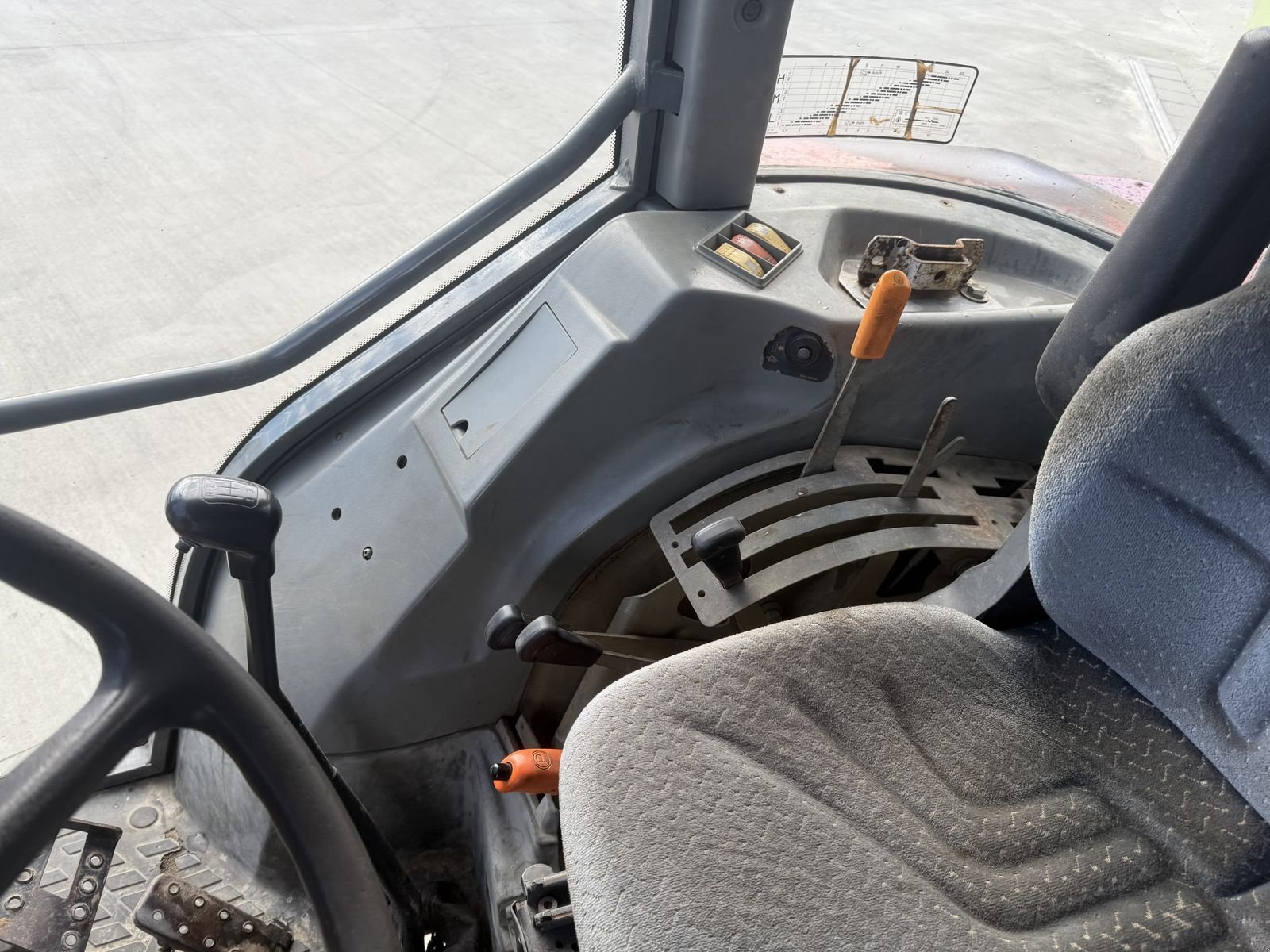 Traktor des Typs Massey Ferguson 4245-4 KL, Gebrauchtmaschine in Hohenruppersdorf (Bild 17)