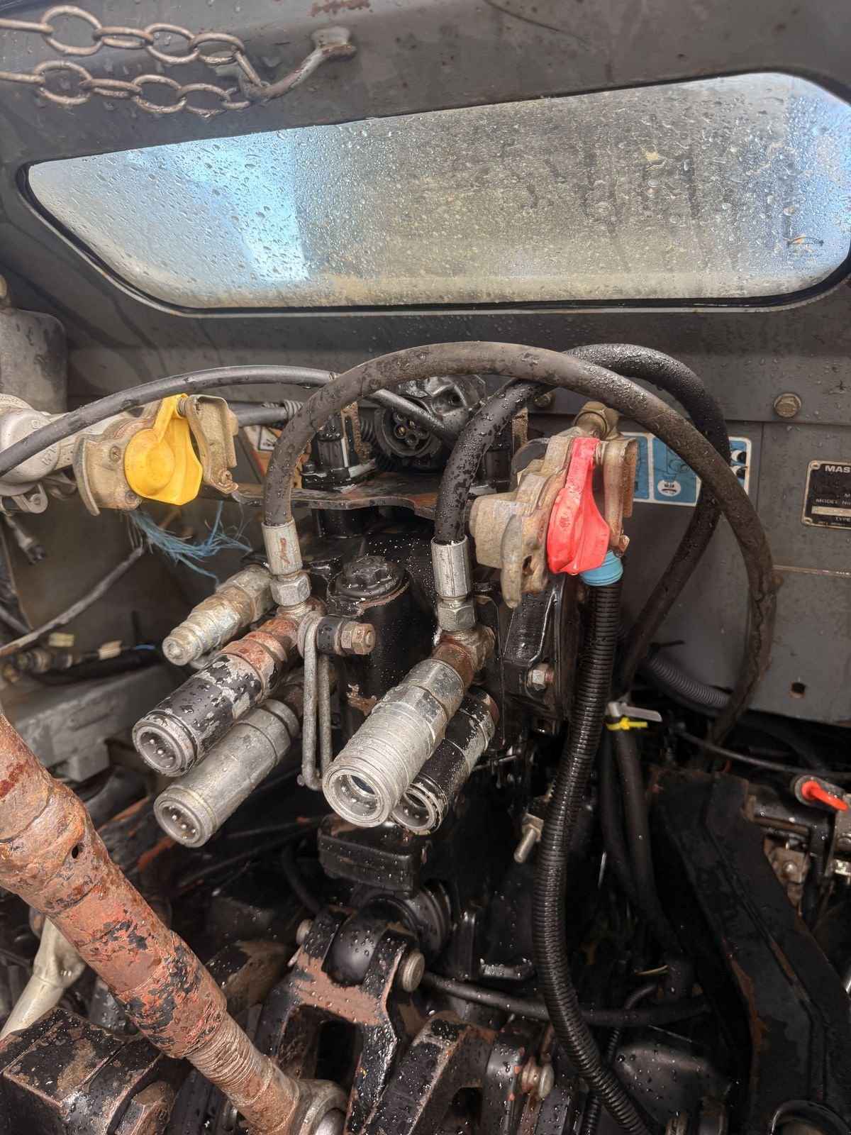 Traktor des Typs Massey Ferguson 4245-4 KL, Gebrauchtmaschine in Hohenruppersdorf (Bild 9)