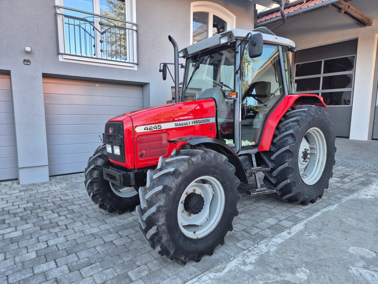 Traktor za tip Massey Ferguson 4245, Gebrauchtmaschine u Petersdorf (Slika 1)