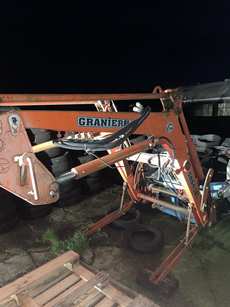 Traktor za tip Massey Ferguson 4245, Gebrauchtmaschine u Calmont (Slika 4)