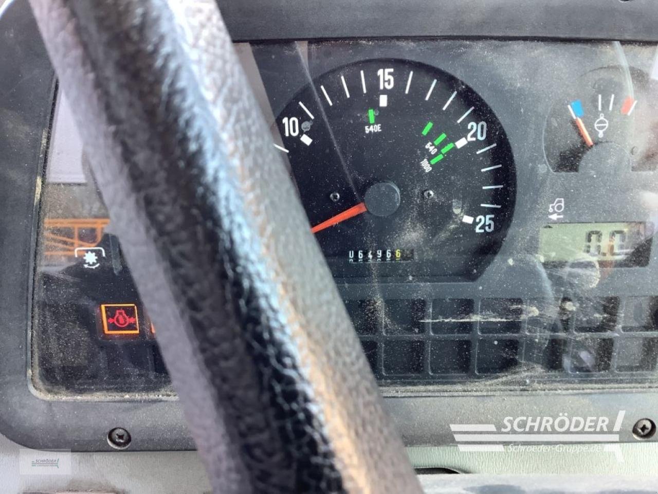 Traktor του τύπου Massey Ferguson 4245, Gebrauchtmaschine σε Völkersen (Φωτογραφία 2)