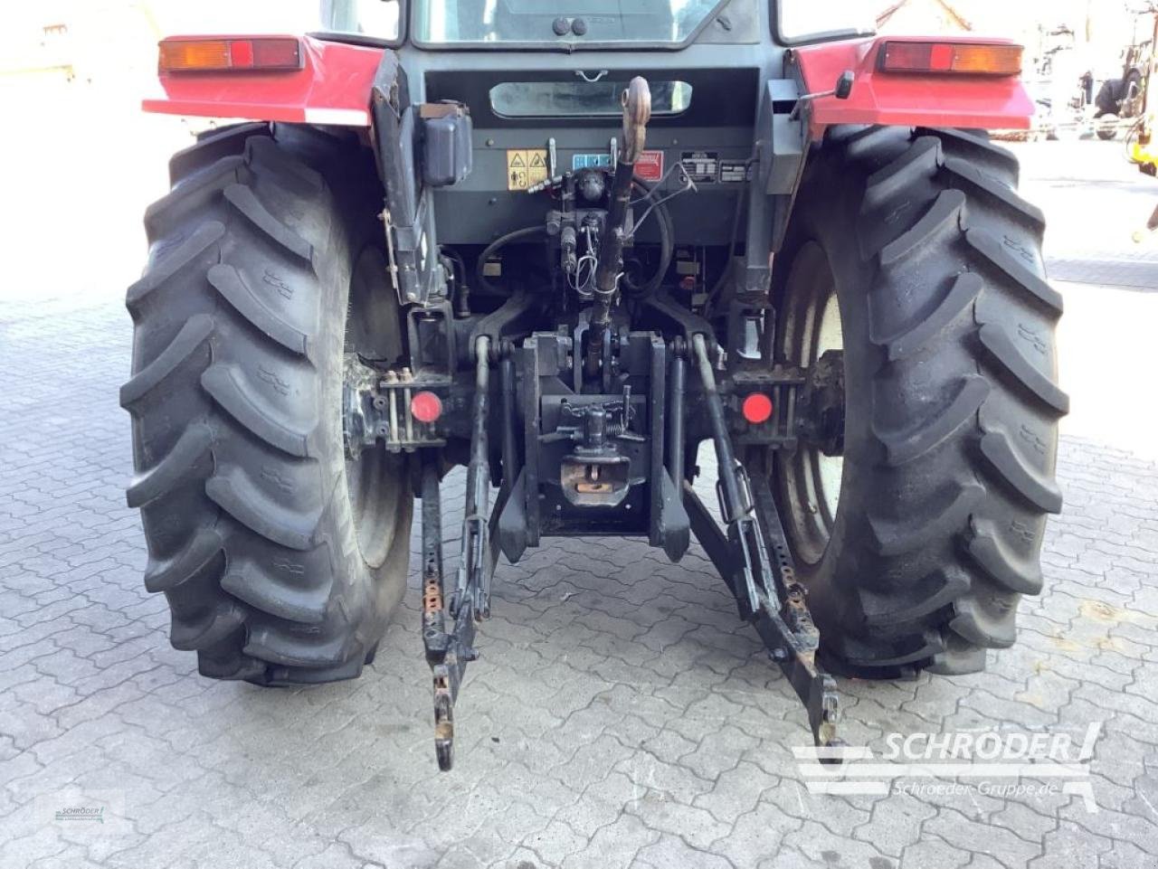 Traktor του τύπου Massey Ferguson 4245, Gebrauchtmaschine σε Völkersen (Φωτογραφία 9)