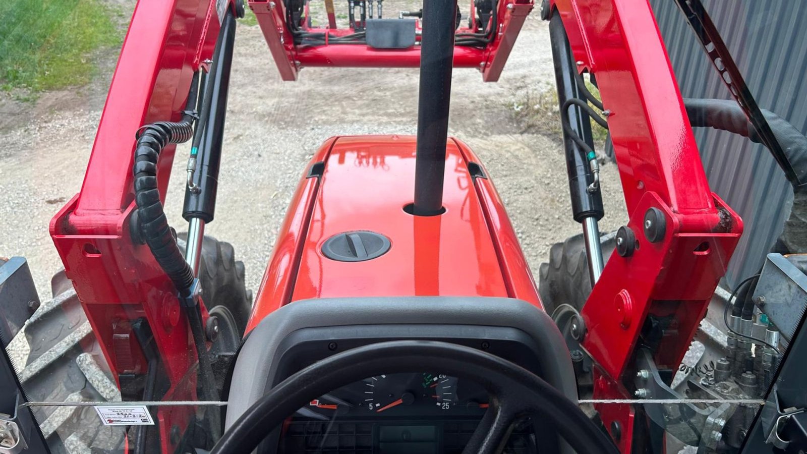 Traktor типа Massey Ferguson 4255 med MF 946 X læsser  SOLGT, Gebrauchtmaschine в Kolding (Фотография 1)