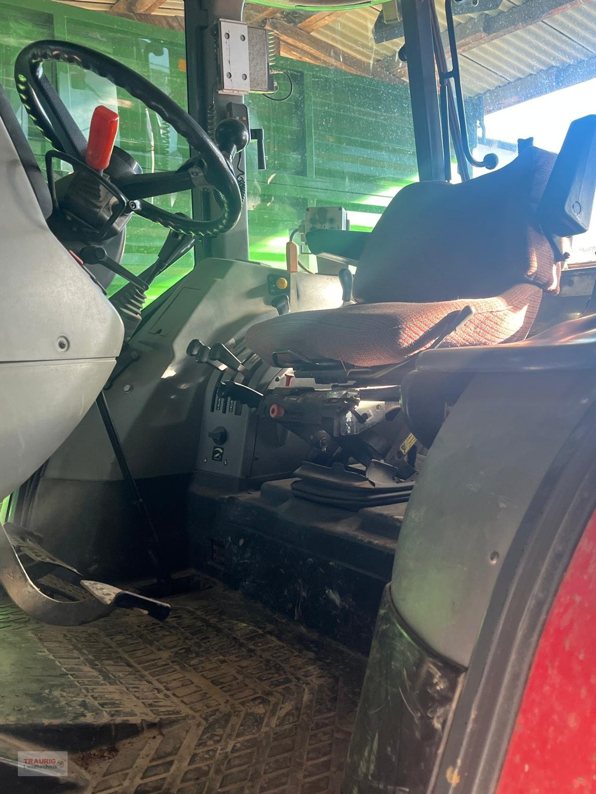 Traktor типа Massey Ferguson 4255, Gebrauchtmaschine в Mainburg/Wambach (Фотография 5)