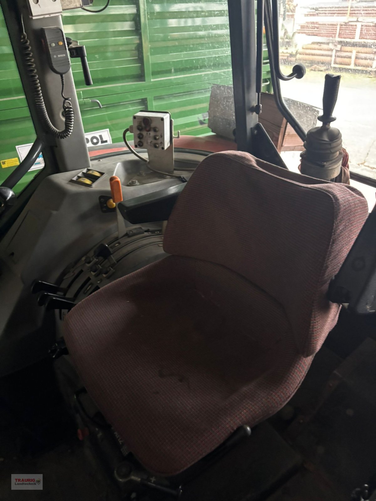 Traktor типа Massey Ferguson 4255, Gebrauchtmaschine в Mainburg/Wambach (Фотография 9)