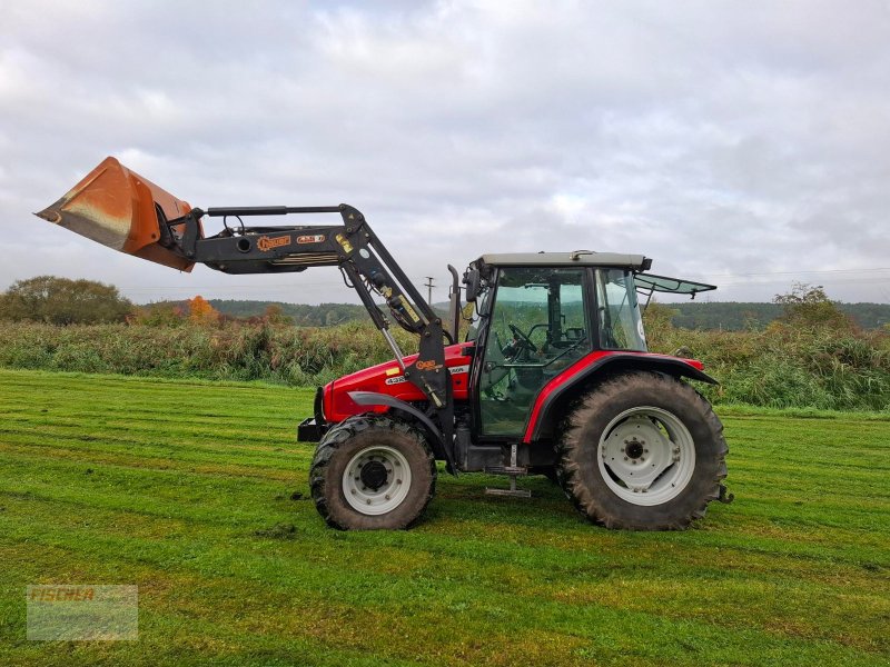 Traktor des Typs Massey Ferguson 4325, Gebrauchtmaschine in Pfoerring (Bild 1)