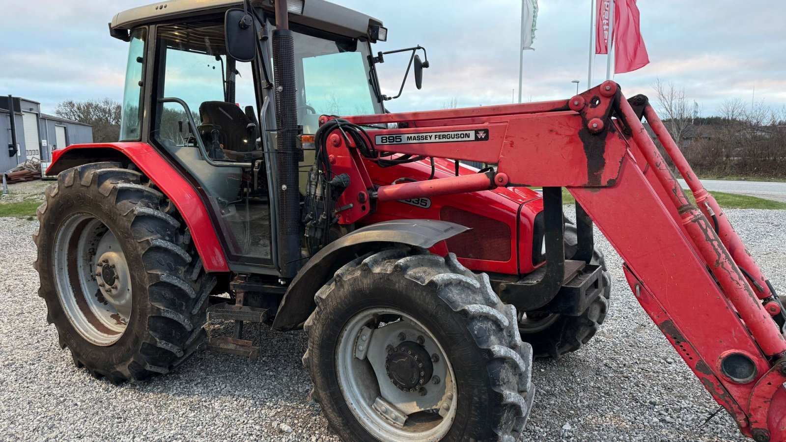 Traktor del tipo Massey Ferguson 4335, Gebrauchtmaschine en Hadsten (Imagen 4)