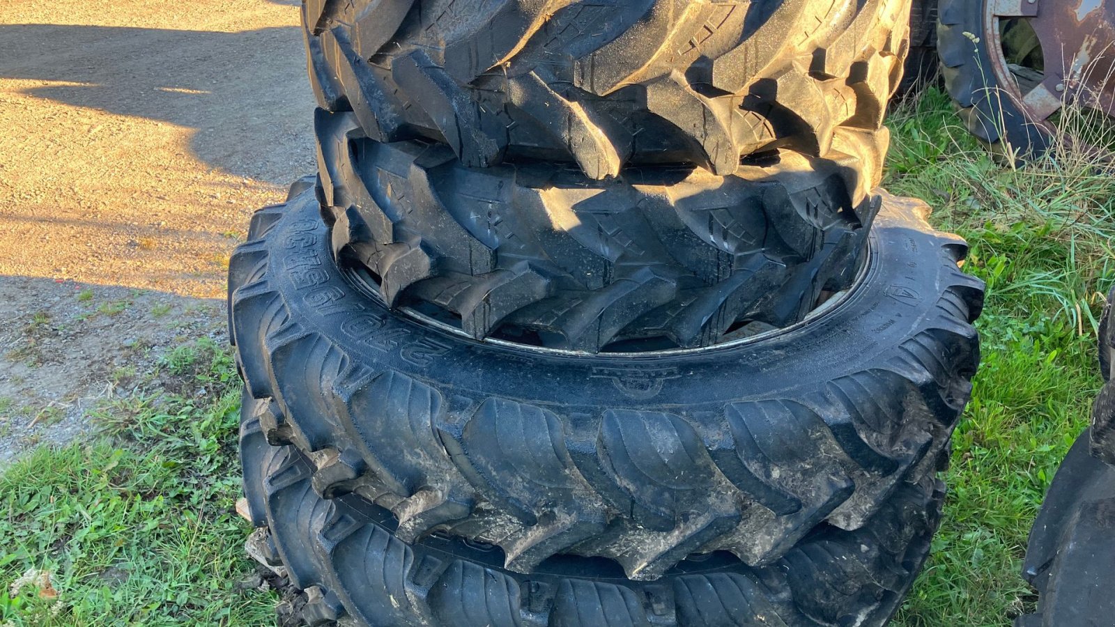 Traktor типа Massey Ferguson 4355 Power Shuttle 24-24, Gebrauchtmaschine в Roskilde (Фотография 13)