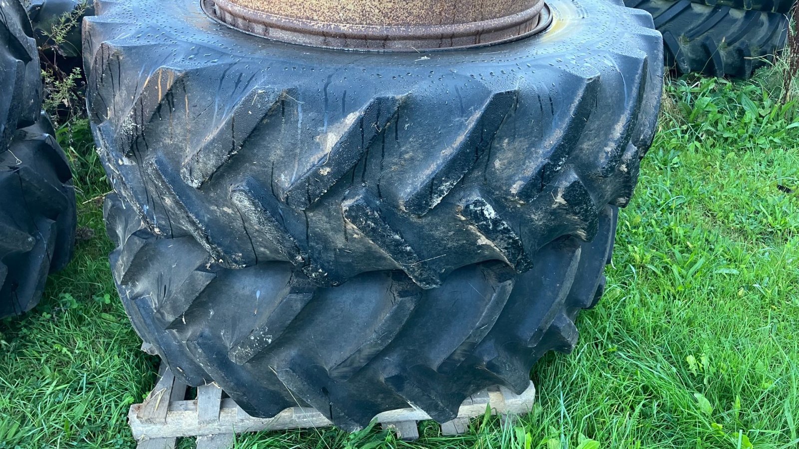 Traktor типа Massey Ferguson 4355 Power Shuttle 24-24, Gebrauchtmaschine в Roskilde (Фотография 12)