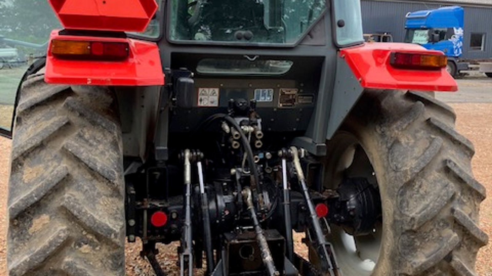 Traktor от тип Massey Ferguson 4355, Gebrauchtmaschine в Odense SV (Снимка 2)