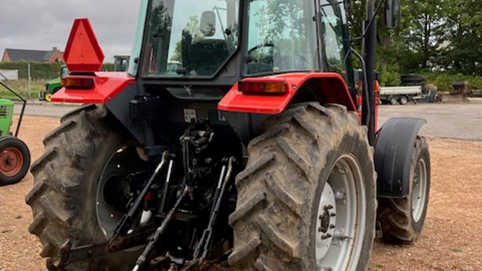 Traktor от тип Massey Ferguson 4355, Gebrauchtmaschine в Odense SV (Снимка 4)