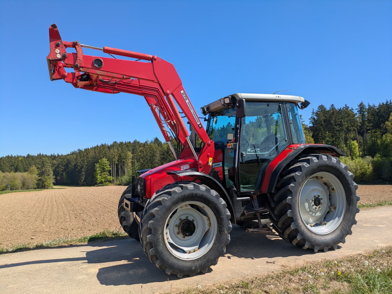 Traktor типа Massey Ferguson 4355, Gebrauchtmaschine в Altmannstein (Фотография 2)