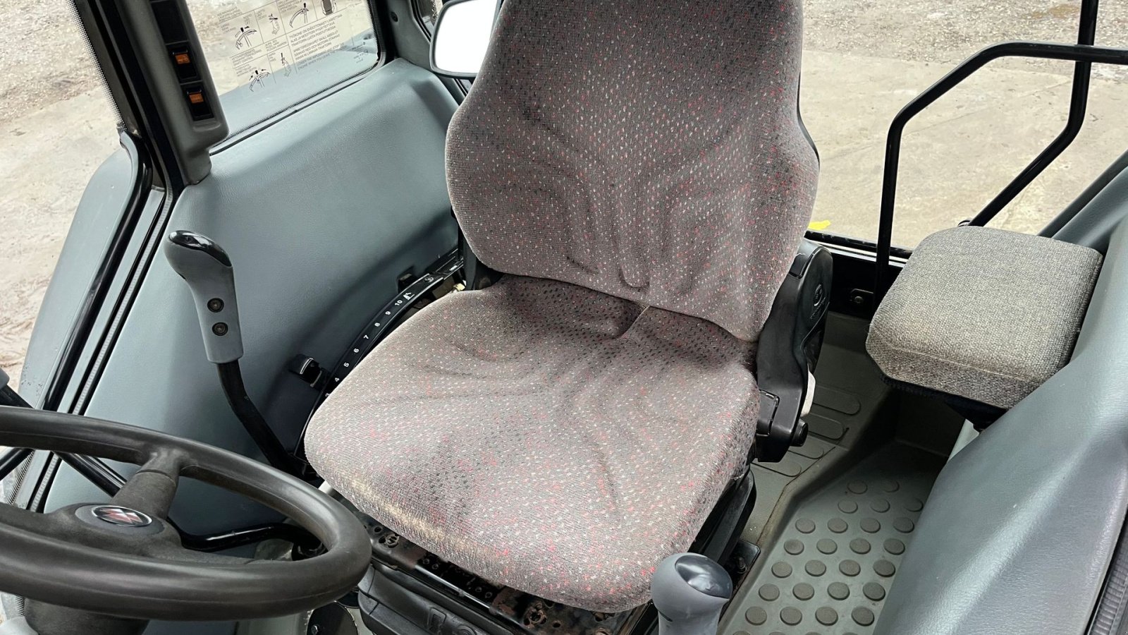 Traktor typu Massey Ferguson 4435, Gebrauchtmaschine v Grenaa (Obrázek 6)