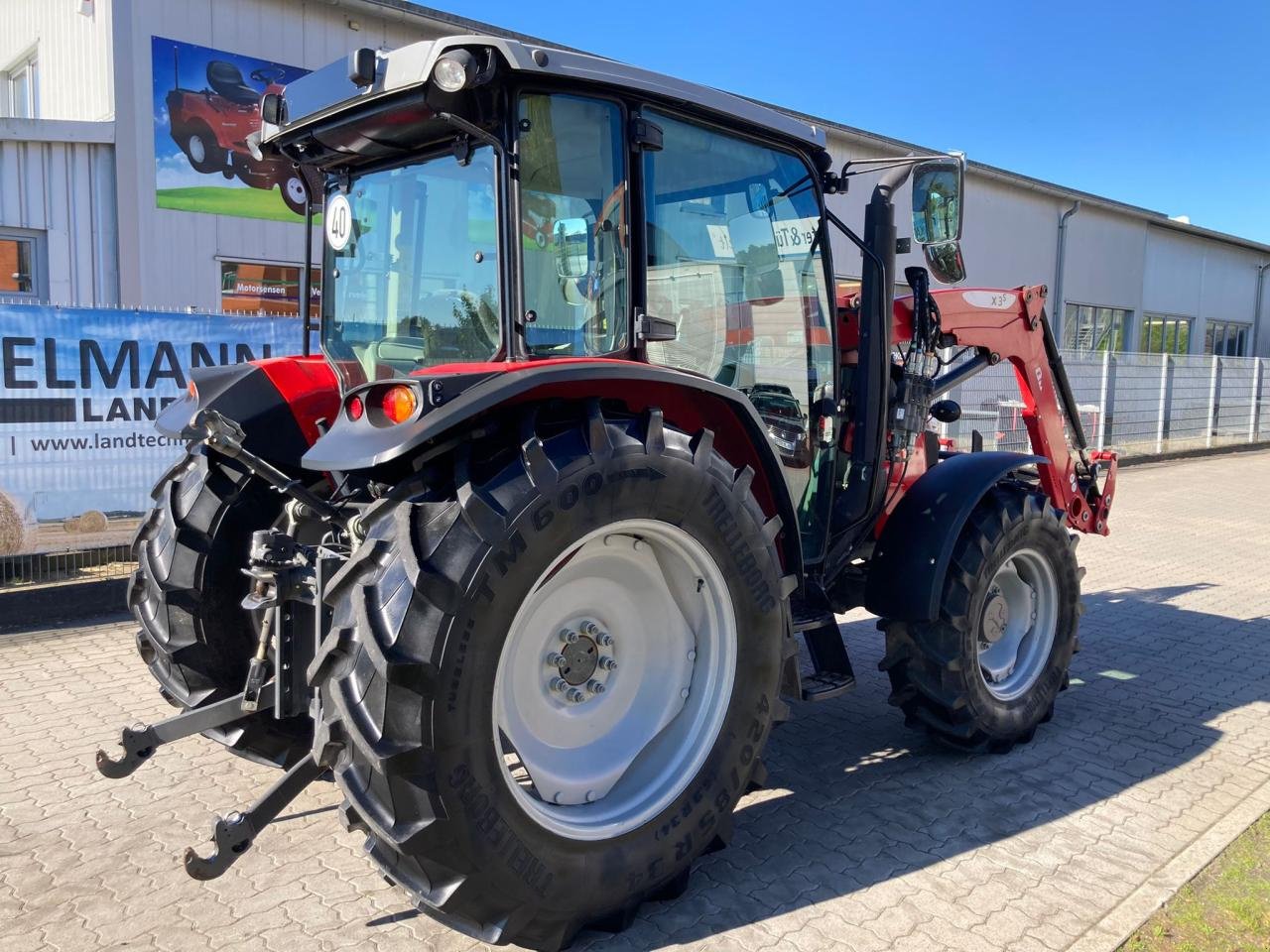 Traktor a típus Massey Ferguson 4707 mit Klima, Gebrauchtmaschine ekkor: Stuhr (Kép 5)