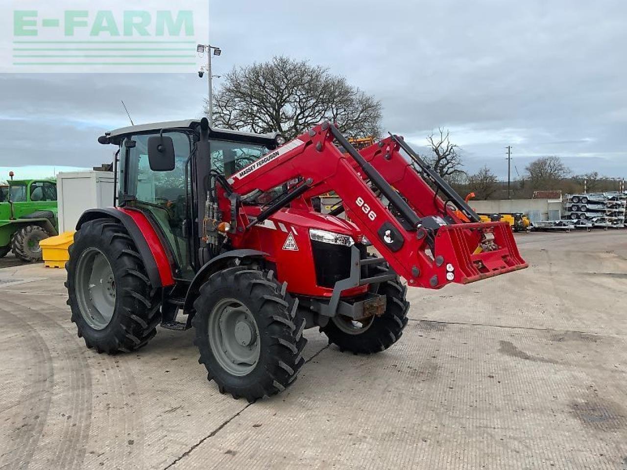 Traktor of the type Massey Ferguson 4707 tractor (st25398), Gebrauchtmaschine in SHAFTESBURY (Picture 3)