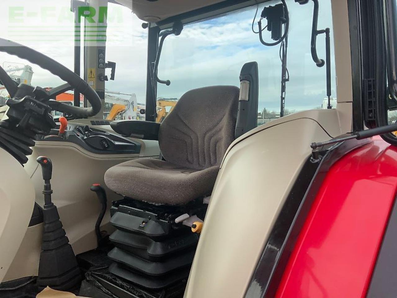Traktor of the type Massey Ferguson 4707 tractor (st25398), Gebrauchtmaschine in SHAFTESBURY (Picture 16)