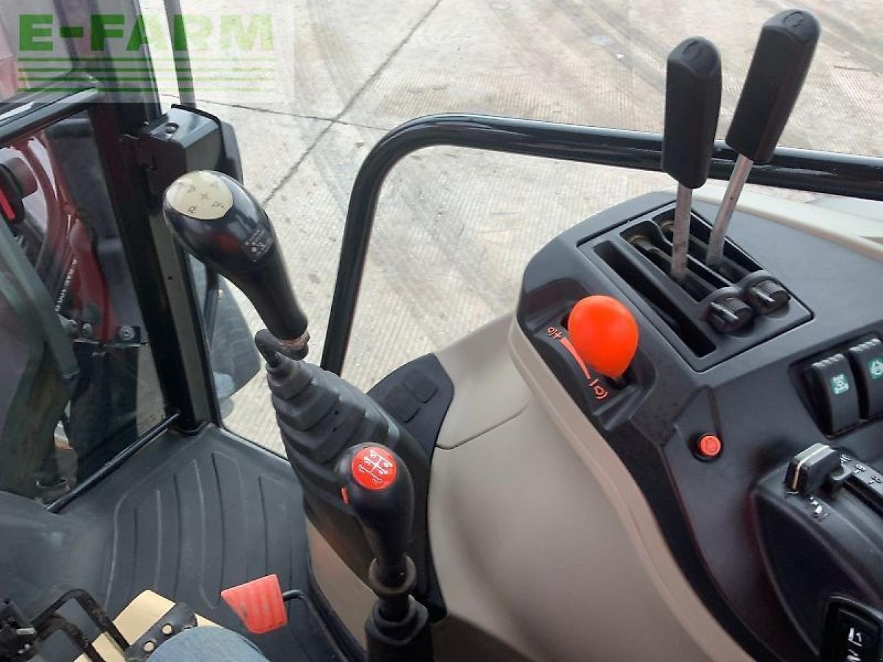 Traktor of the type Massey Ferguson 4707 tractor (st25398), Gebrauchtmaschine in SHAFTESBURY (Picture 19)