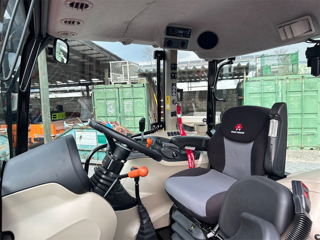 Traktor typu Massey Ferguson 4707, Gebrauchtmaschine w Dormagen (Zdjęcie 3)