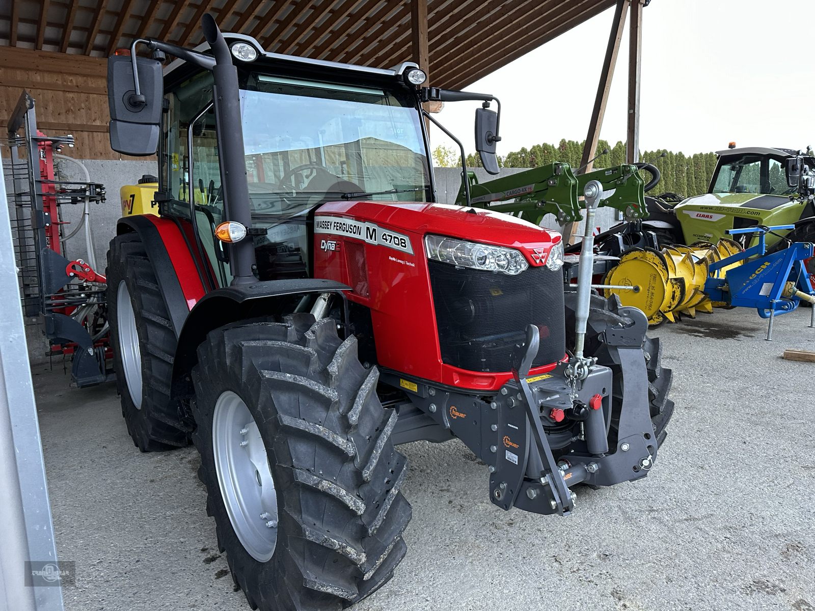 Traktor des Typs Massey Ferguson 4708 M Dyna 2, Gebrauchtmaschine in Rankweil (Bild 1)