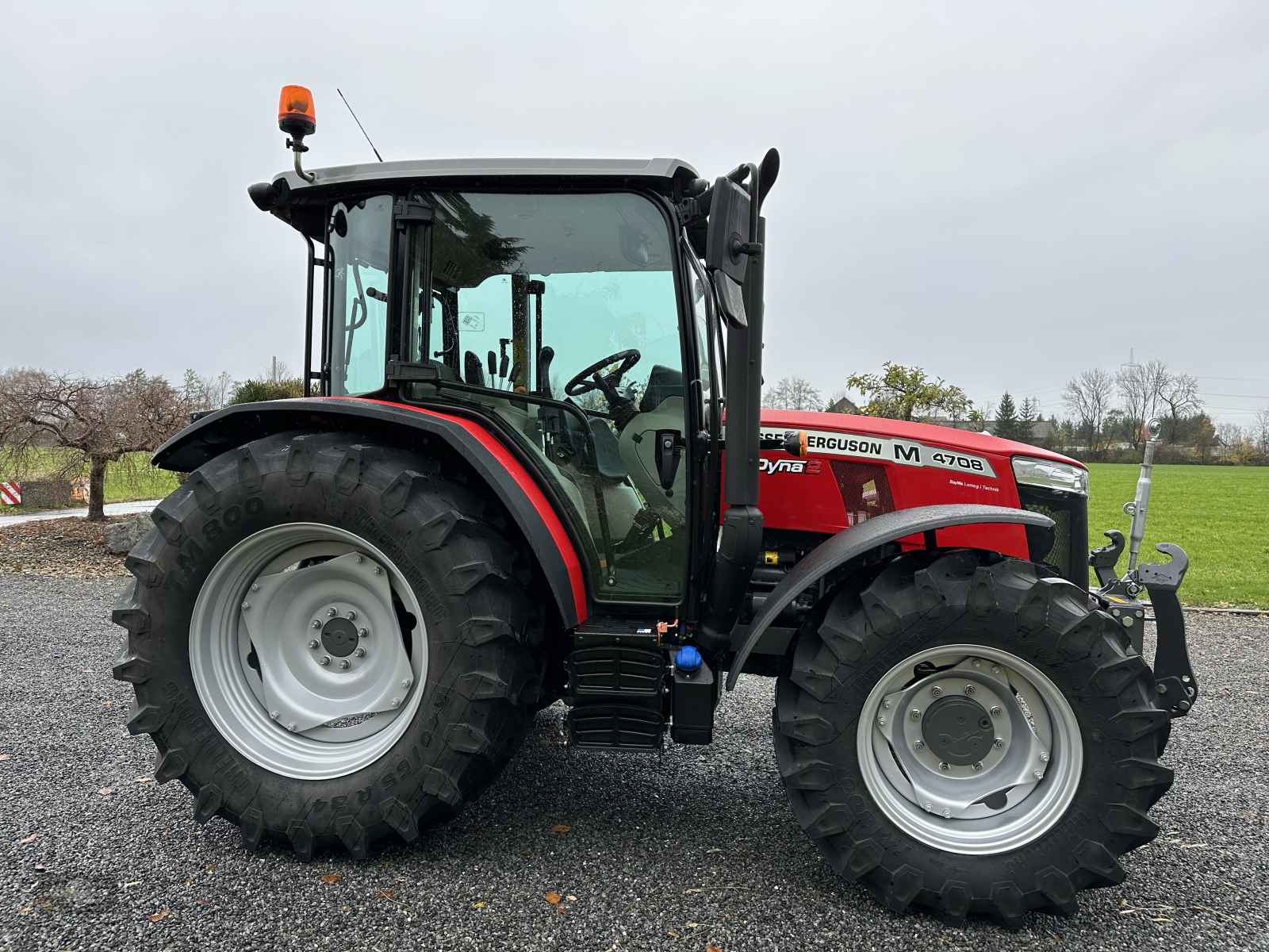 Traktor des Typs Massey Ferguson 4708 M Dyna 2, Gebrauchtmaschine in Rankweil (Bild 9)