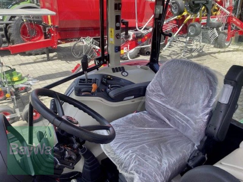 Traktor des Typs Massey Ferguson 4708 M ESSENTIAL, Gebrauchtmaschine in Vilsbiburg (Bild 4)