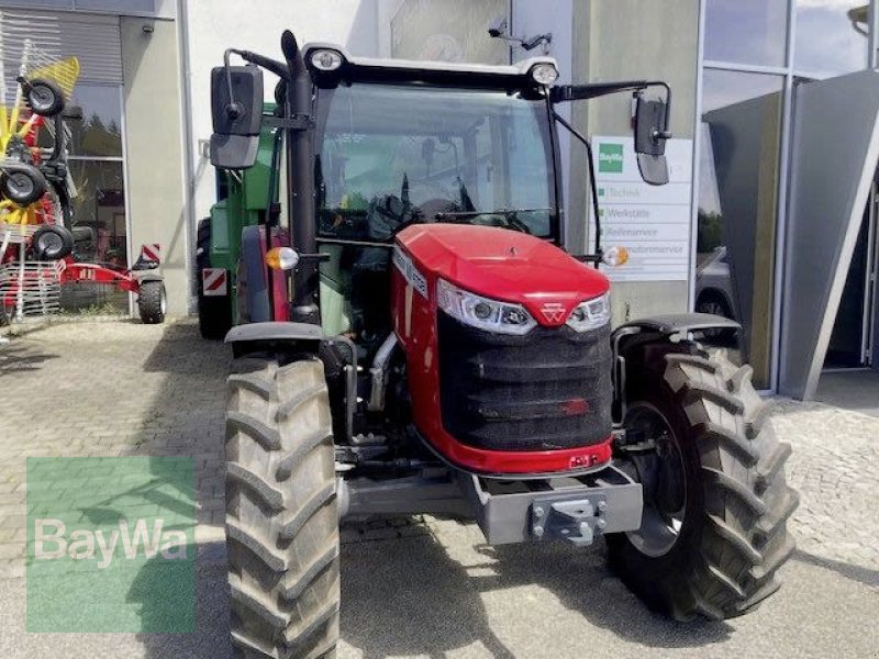 Traktor des Typs Massey Ferguson 4708 M ESSENTIAL, Gebrauchtmaschine in Vilsbiburg (Bild 3)