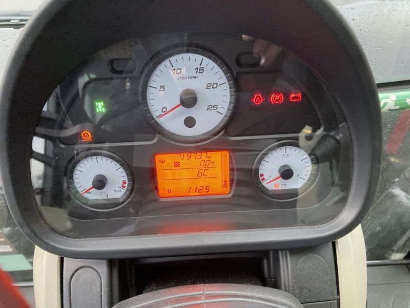 Traktor des Typs Massey Ferguson 4708 M ESSENTIAL, Gebrauchtmaschine in Wülfershausen an der Saale (Bild 15)