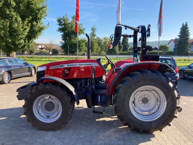 Traktor of the type Massey Ferguson 4708 M Plattform Essential, Neumaschine in Trendelburg