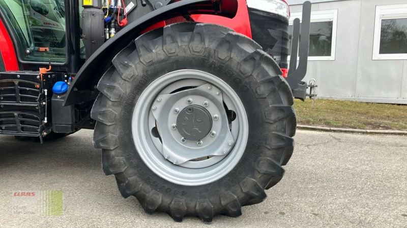 Traktor van het type Massey Ferguson 4708 M, Gebrauchtmaschine in Vohburg (Foto 20)