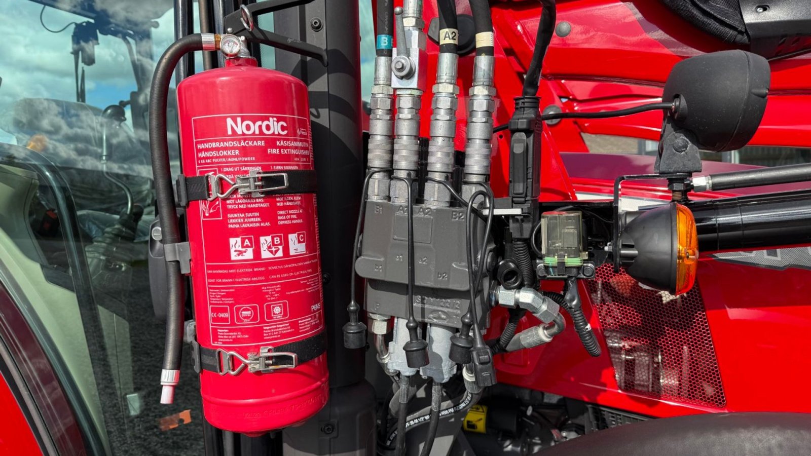 Traktor typu Massey Ferguson 4708, Gebrauchtmaschine v Hadsten (Obrázek 11)