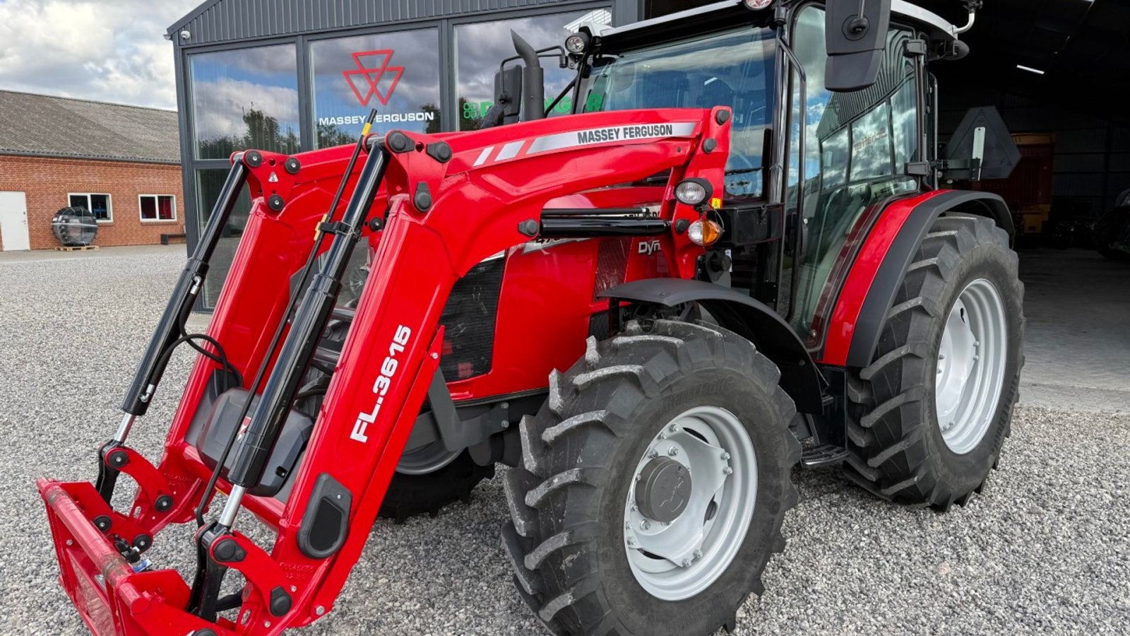 Traktor typu Massey Ferguson 4708, Gebrauchtmaschine v Hadsten (Obrázek 1)